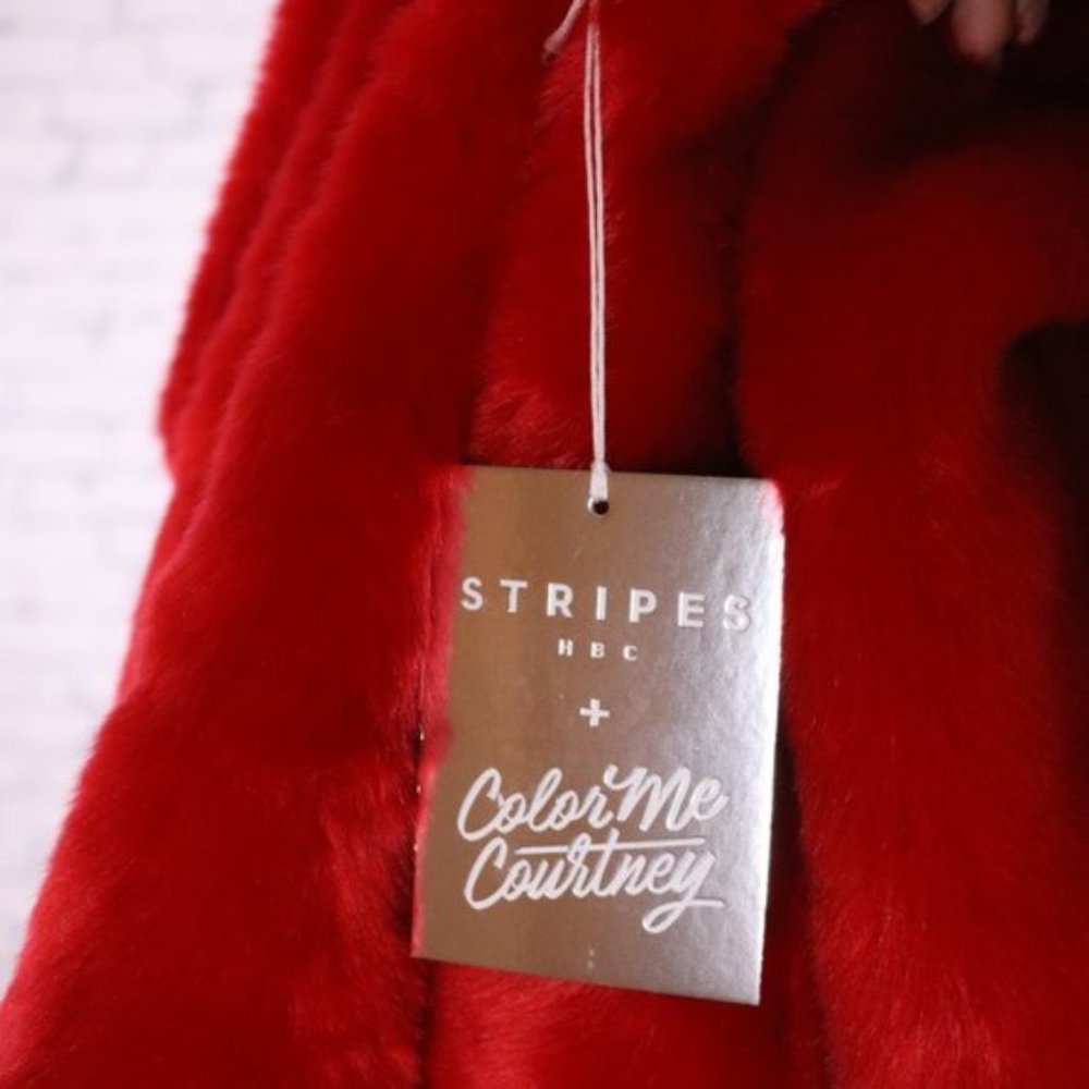 NWT Stripes HBC red faux fur jacket o1 - Picture 8 of 9
